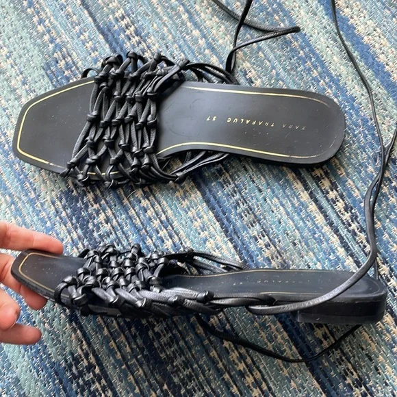 Elegant Black Strappy Sandals size 37 or 6.5 - Picture 3 of 4